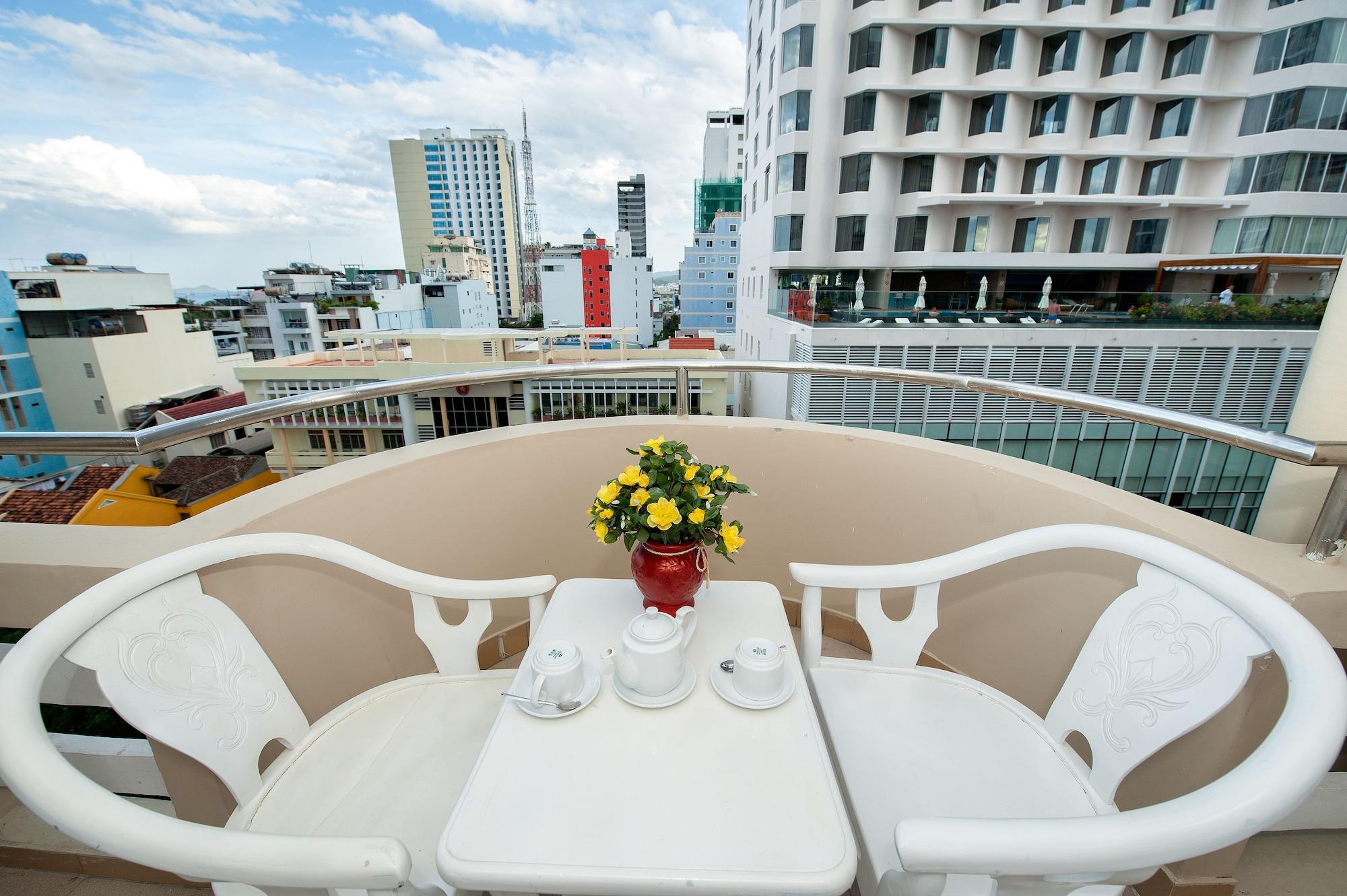 Palm Beach Hotel Nha Trang Exterior photo