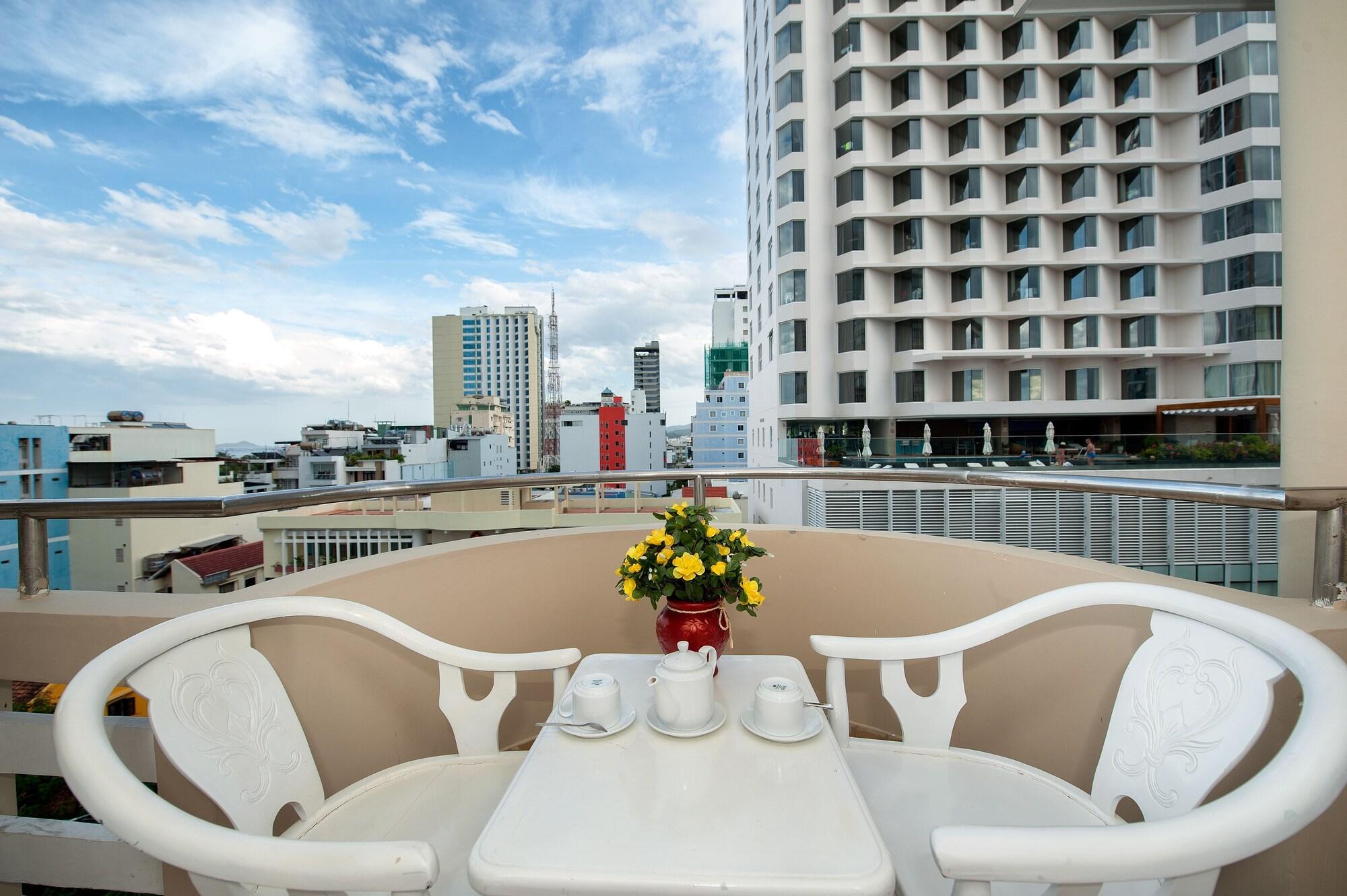 Palm Beach Hotel Nha Trang Exterior photo