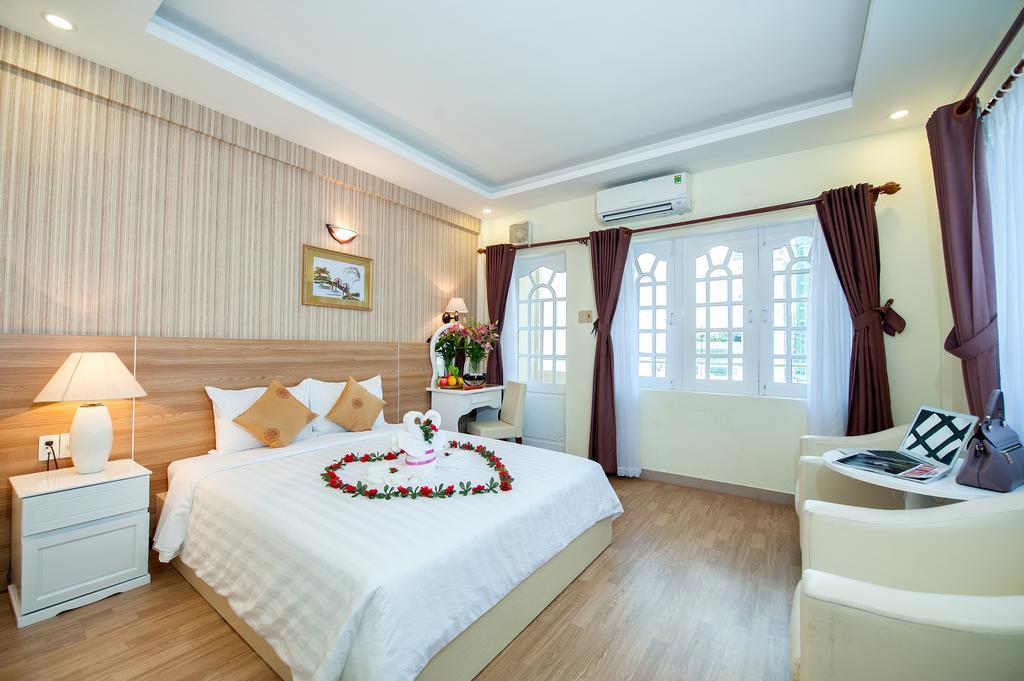 Palm Beach Hotel Nha Trang Exterior photo