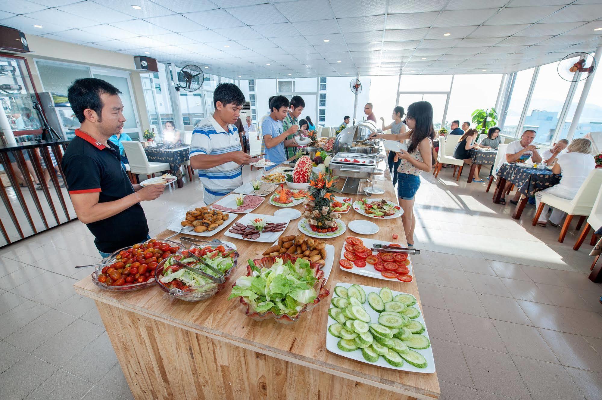 Palm Beach Hotel Nha Trang Exterior photo